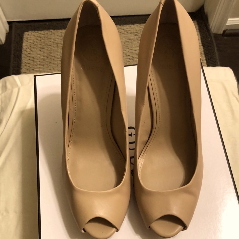 GUESS Peep Toe Pumps